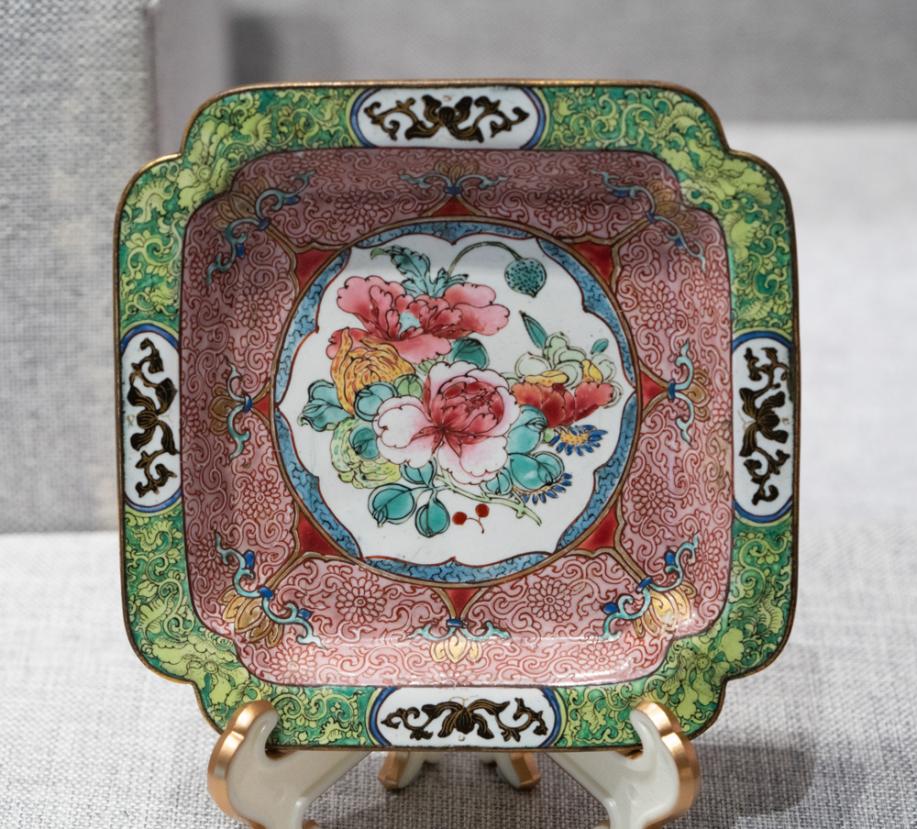 DSC03586-开光花卉纹委角杯盘-清-珐琅