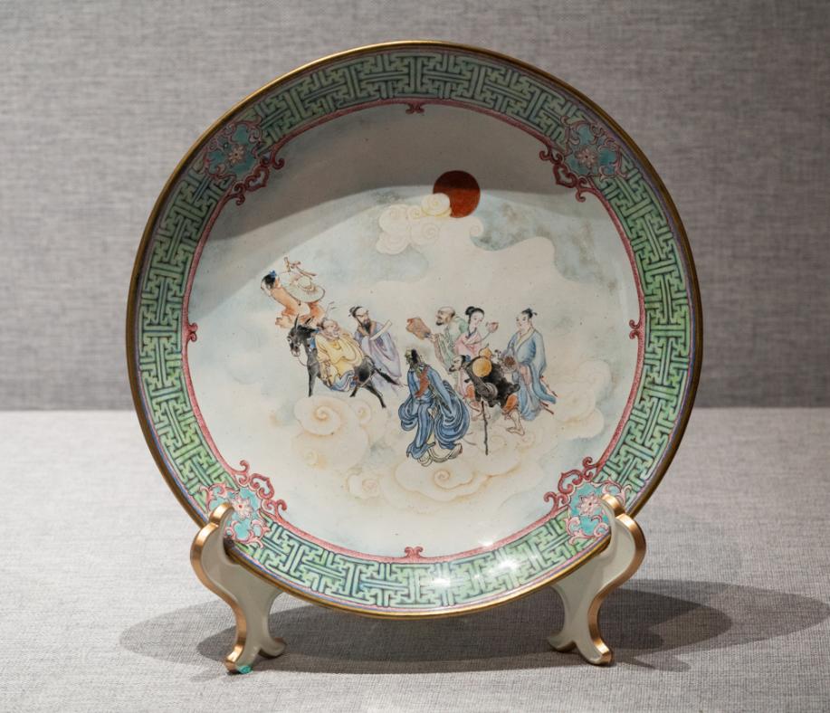 DSC03636-八仙过海图盘-清-珐琅