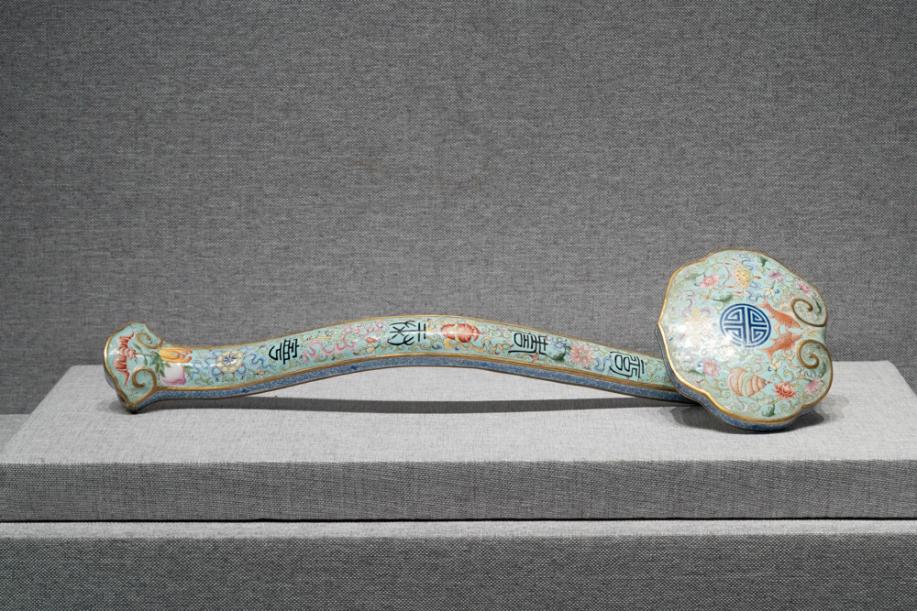 DSC03820-「福寿康宁」八吉祥纹如意-清-珐琅