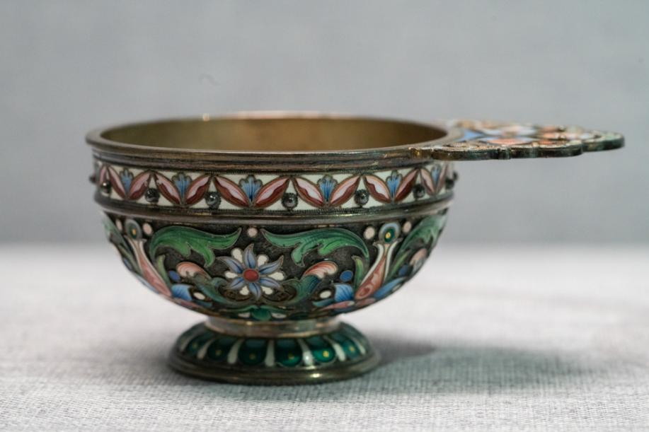 DSC03535-银烧蓝带鋬杯-12世纪-珐琅