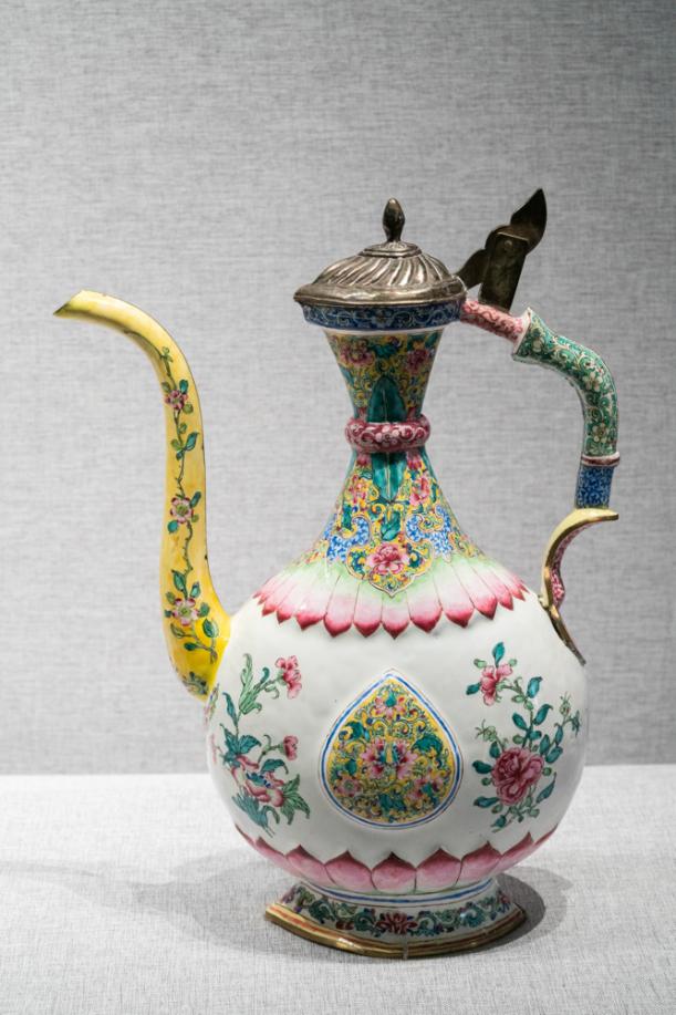 DSC03939-花卉纹执壶-清-珐琅