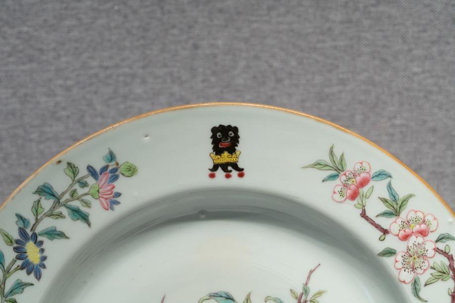 DSC03591-广彩花卉纹章盘-清-珐琅